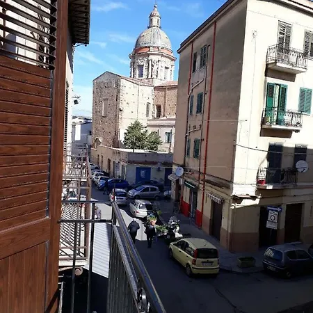 Ballaro Ely House2 Palermo