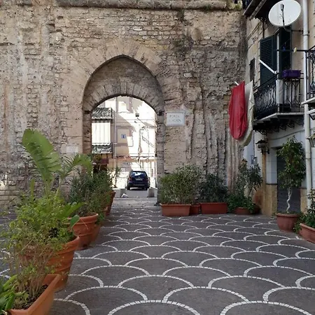 Ballaro Ely House2 Guest house *