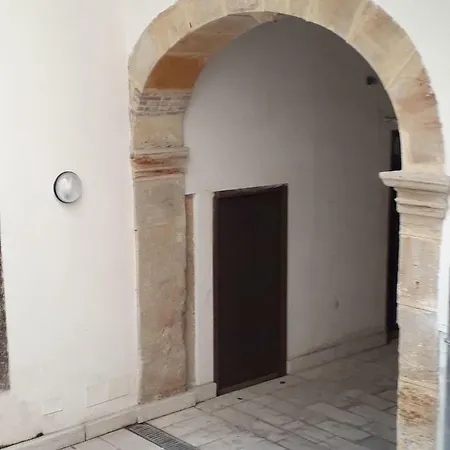 Guest house Ballaro Ely House2 *